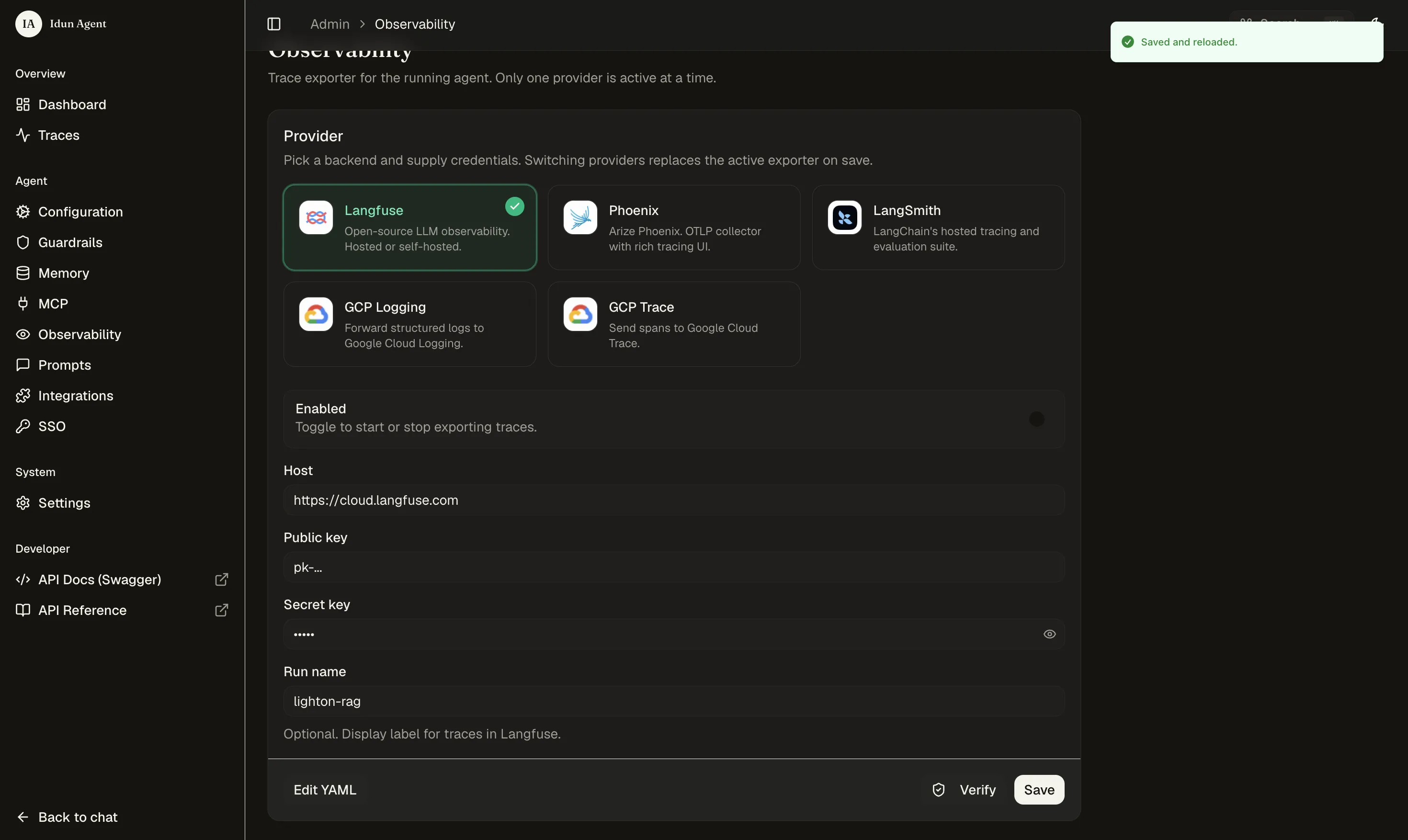 Page d'observabilité Idun montrant Langfuse connecté et actif avec les traces qui remontent
